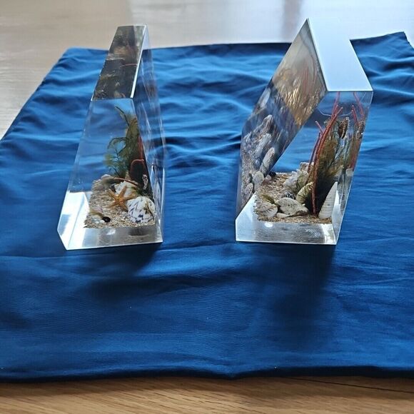 PAIR -ClearFloat Lucite/Acrylic Bookends | Under the Sea, Seahorse, Shells, Sand - Picture 2 of 8